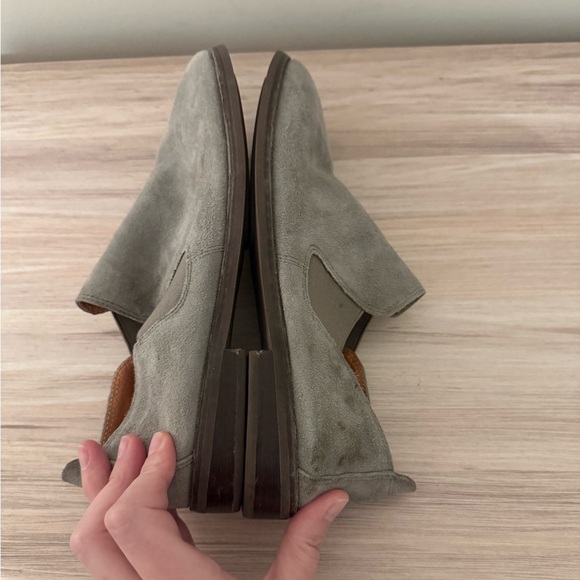 Gentle Souls Grey Suede Genuine Leather Rubber Outsole Loafers size 8M - Picture 5 of 7